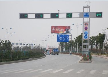 China 6M Outdoor Automatic Traffic Light Signals , Road Traffic Signals And Signs supplier
