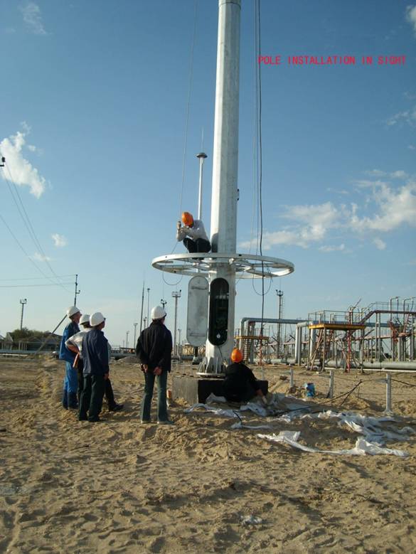 6-15m Galvanized Steel High Mast Light Pole , Outdoor Lighting Pole For Damman Seaport 6