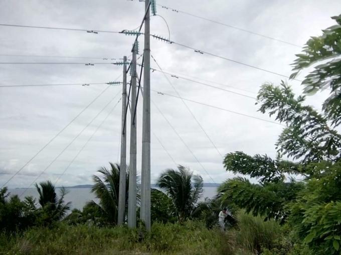 3.8mm 7.2mm 9m 11m Malaysia Hop Dip Galvanzation Steel Electric Poles With FRP 1