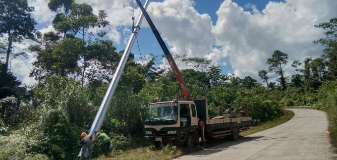 3.8mm 7.2mm 9m 11m Malaysia Hop Dip Galvanzation Steel Electric Poles With FRP 2
